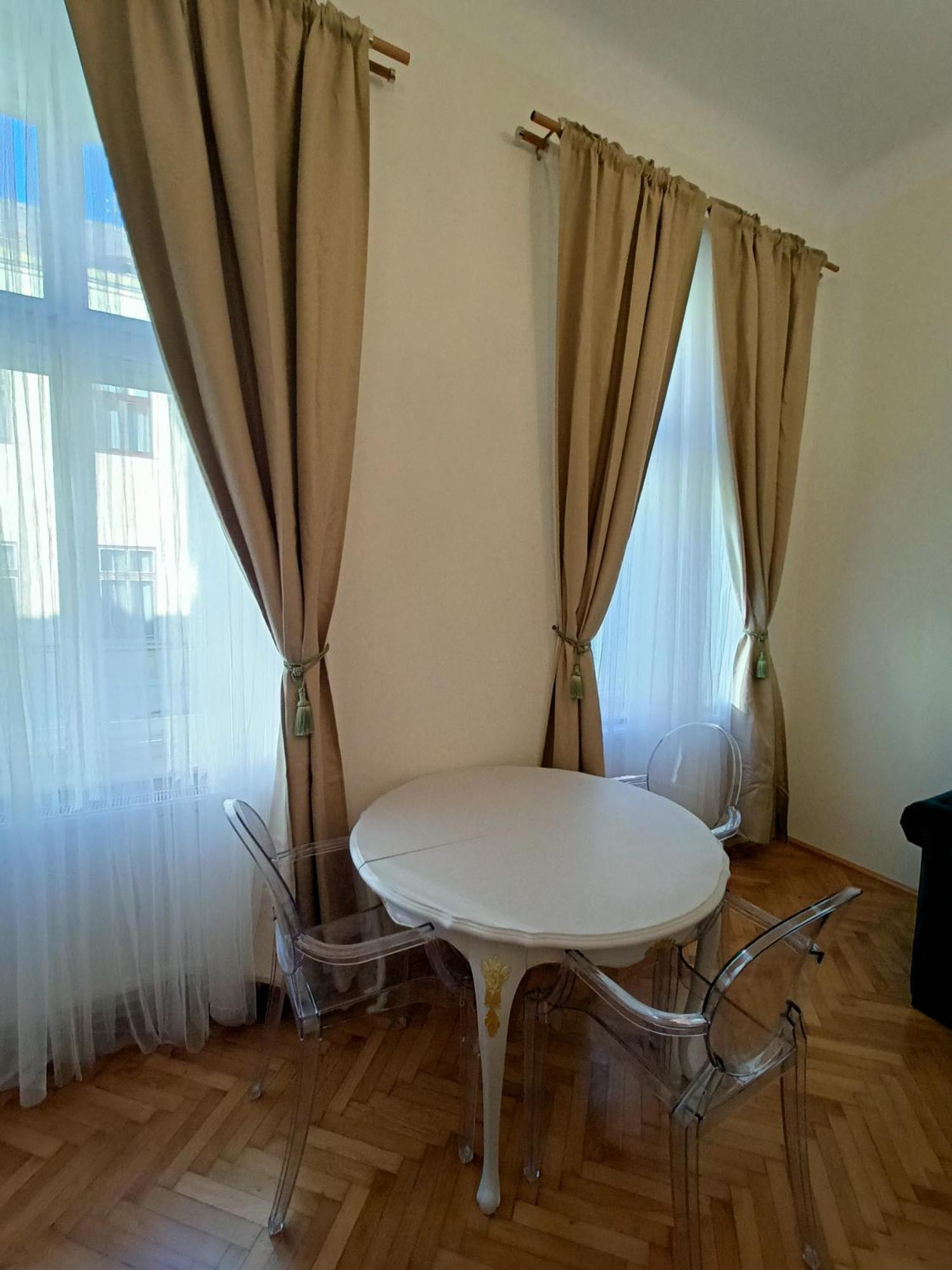 Garden Of Light Apartment Sibiu Exterior foto